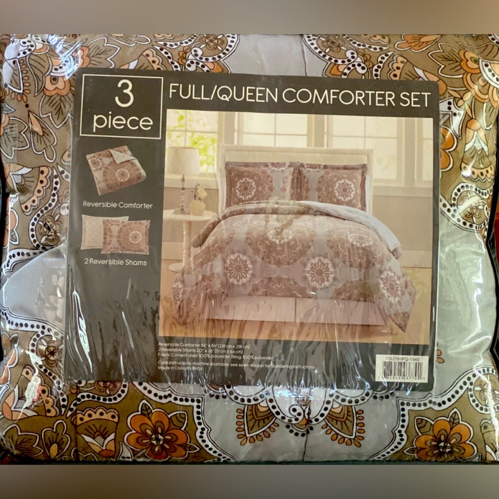 Full/Queen comforter set - Picture 2 of 3